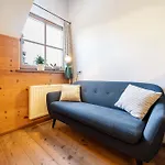 Lechnerhof 1 Apartment