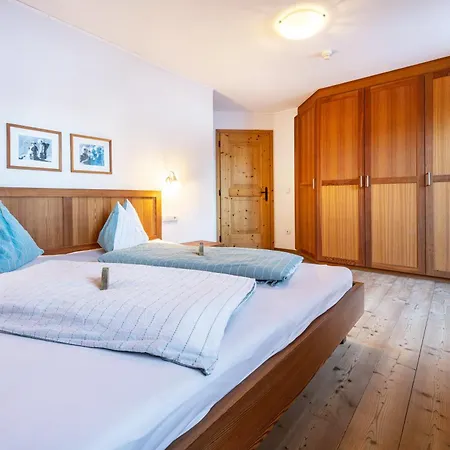 Lechnerhof 1 * Braies (Prags)